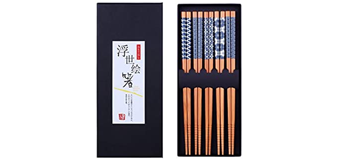 Antner 5 Pairs Natural Bamboo Chopsticks Reusable Classic Japanese Style Chop Sticks Gift Sets, Dishwasher Safe, 8.8 Inch/22.5cm