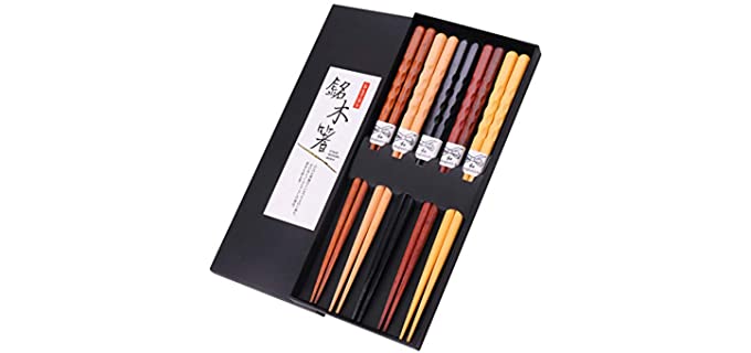 GLAMFIELDS Reusable Chopsticks Japanese Natural Wooden Classic Style 5 Pairs Lightweight Hand-Carved Safe Chop Sticks 8.8 Inch/22.5cm Gift Set